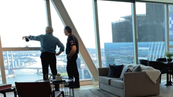 Delivering solution for multi-story apartments